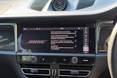 Porsche Macan GTS PDK - PAN ROOF -BOSE -360 CAMS -MEMORY PK - CRAYON 56