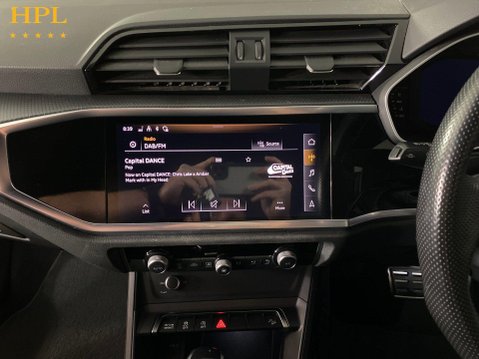 Audi Q3 1.5 TFSI CoD 35 Black Edition SUV 5dr Petrol S Tronic Euro 6 (s/s) (150 ps) 18