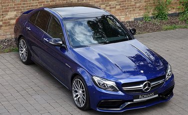 Mercedes-Benz C Class C63 Saloon 24