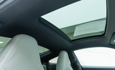 Porsche 911 Carrera S (992) 13