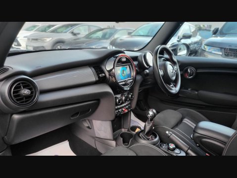 Mini Hatch COOPER SPORT 11