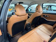 BMW 3 Series 2.0 330e 12kWh Sport Pro Saloon 4dr Petrol Plug-in Hybrid Auto Euro 6 (s/s) 33