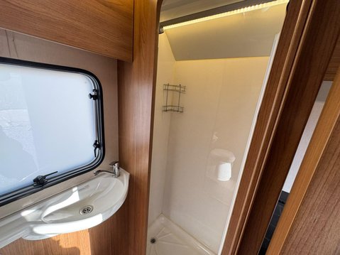 Auto-Trail Tribute 13