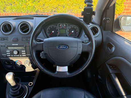 Ford Fiesta 1.4 Fiesta Ghia 5dr 18