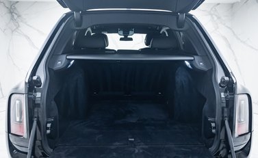 Rolls-Royce Cullinan Series II Black Badge 38