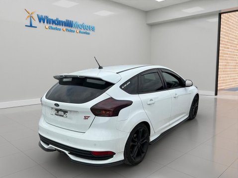 Ford Focus 2.0 TDCi ST-3 Euro 6 (s/s) 5dr 5