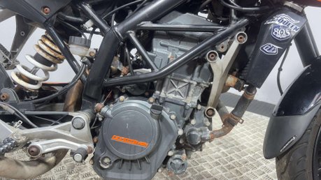 KTM Duke 2014 29K RUNNING PROJECT BIKE SUPERMOTO NAKED BIKE 125CC 15BHP 28