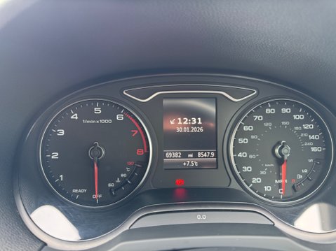 Audi A3 S LINE TFSI BLACK EDITION 33