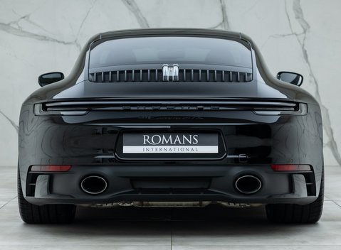 Porsche 911 Carrera GTS (992) 5