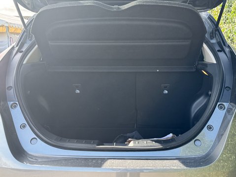 Nissan LEAF Nissan Leaf 39kWh N-Connecta Hatchback 5dr Electric Auto (150 ps) 13