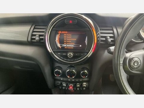 Mini Hatch 1.5 Cooper Euro 6 (s/s) 3dr 8