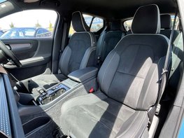 Volvo XC40 2.0 XC40 + B4 MHEV Auto 5dr 58