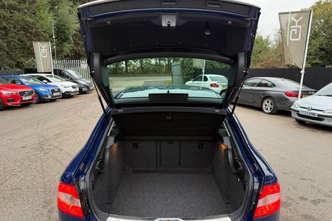 Skoda Superb SE PLUS TDI CR DSG - 2 OWNERS - 14 SERVICES - NEW MOT 47