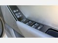 Land Rover Range Rover Velar 2.0 Range Rover Velar R-Dynamic S D MHEV Auto 4WD 5dr 31