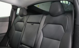 Tesla Model Y RWD Standard Range GROK AI Rear Screen Heated & Vented Seats VATQ 20