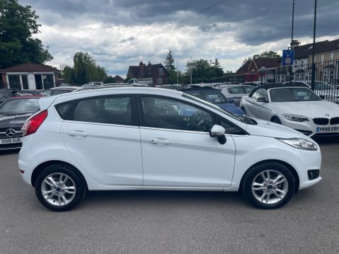 Ford Fiesta 1.0T EcoBoost Zetec Euro 6 (s/s) 5dr 9