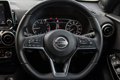 Nissan Juke DIG-T TEKNA PLUS DCT 21