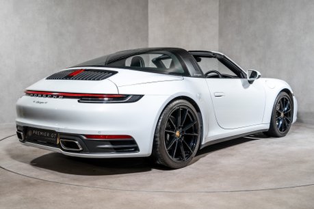 Porsche 911 TARGA 4 PDK. WARRANTY. ADAPTIVE CRUISE CONTROL. HEATED SEATS. HEATED WHEEL 4