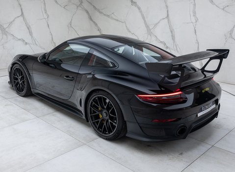 Porsche 911 (991) GT2 RS Weissach 9