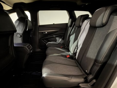 Peugeot 5008 BLUEHDI S/S GT LINE 19