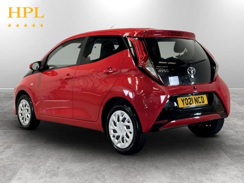 Toyota Aygo 1.0 VVT-i x-play Hatchback 5dr Petrol Manual Euro 6 (s/s) (71 ps) 5