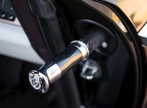 Rolls-Royce Wraith 'Inspired By British Music' Ronnie Wood 27