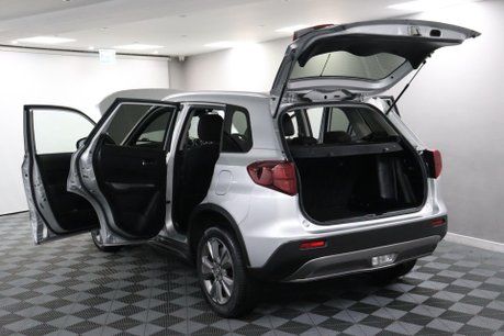 Suzuki Vitara SZ-T BOOSTERJET MHEV 21