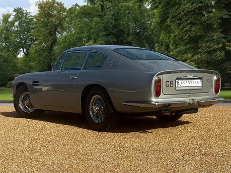 Aston Martin DB6 MANUAL 7