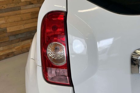 Dacia Duster 1.5 dCi Laureate SUV 5dr Diesel Manual Euro 5 (110 ps) 62