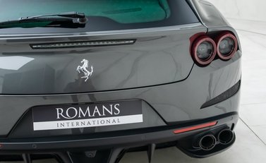 Ferrari GTC4 Lusso V12 27
