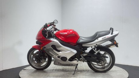Triumph TT 2001 ONLY 9K NEW MOT 600CC INLINE 4 SPORTS BIKE 4