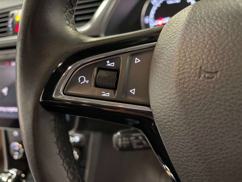 Skoda Superb 2.0 Superb SE L Executive TDI Semi-Auto 5dr 17