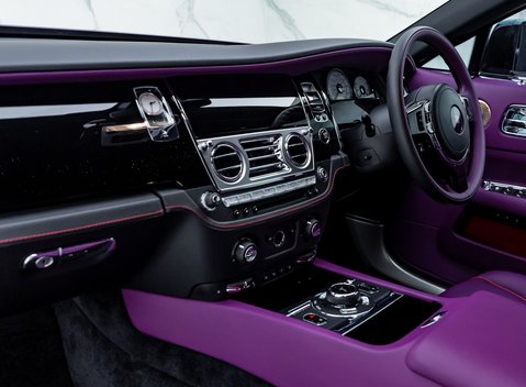 Rolls-Royce Wraith Series II 19