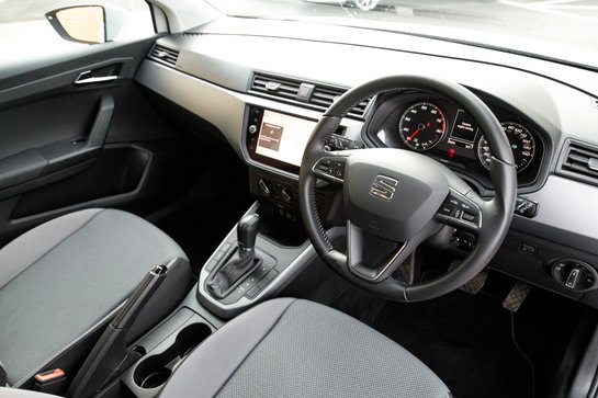 SEAT Arona TSI SE TECHNOLOGY DSG