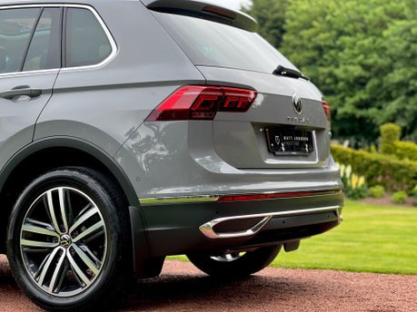 Volkswagen Tiguan 2.0 TDI Elegance DSG 4Motion Euro 6 (s/s) 5dr 22