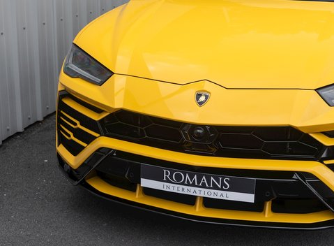Lamborghini Urus 26