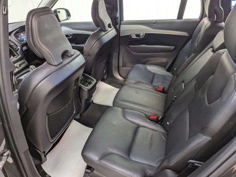 Volvo XC90 2.0 XC90 + B5 MHEV AWD Auto 4WD 5dr 62