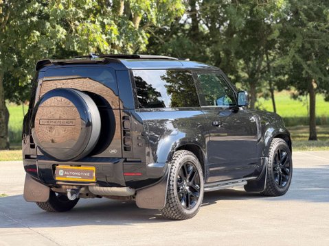 Land Rover Defender 3.0 Defender XS Edition D MHEV Auto 4WD 3dr 41