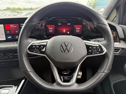 Volkswagen Golf 1.5 eTSI MHEV R-Line Hatchback 5dr Petrol Hybrid DSG Euro 6 (s/s) (150 ps) 31