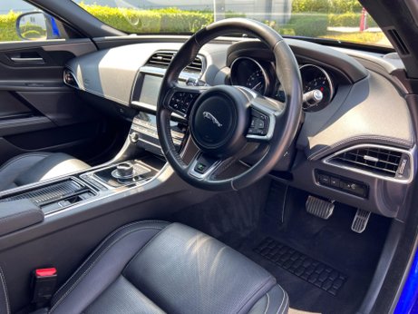 Jaguar XE 2.0i GPF R-Sport Auto Euro 6 (s/s) 4dr 15