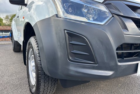Isuzu D-Max Extended Cab 1.9 4x4 Pickup 21