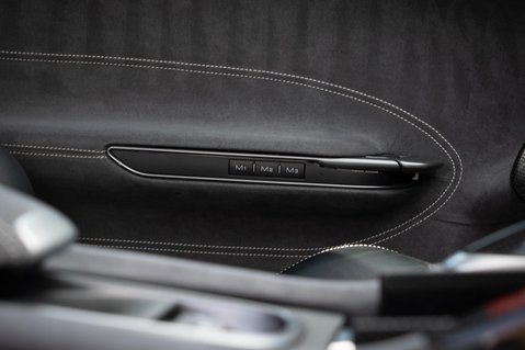 Ferrari GTC4 Lusso 6.3 V12 F1 DCT 4WD Euro 6 (s/s) 2dr 31