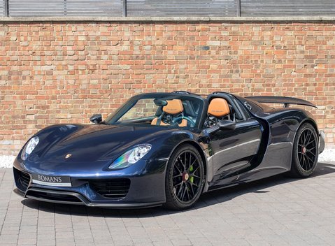 Porsche 918 Spyder Weissach 6