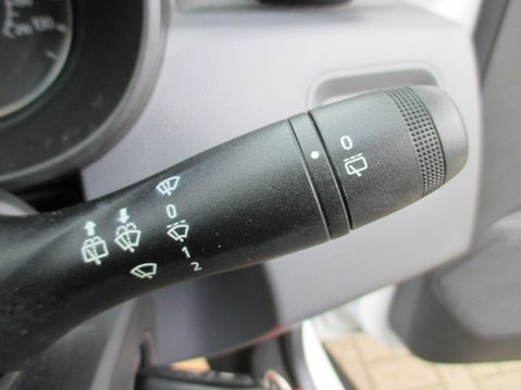 Dacia Duster 1.6 SCe Essential Euro 6 (s/s) 5dr 36