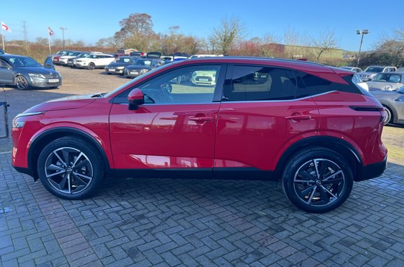 Nissan Qashqai DIG-T TEKNA DCT MHEV AUTO 10