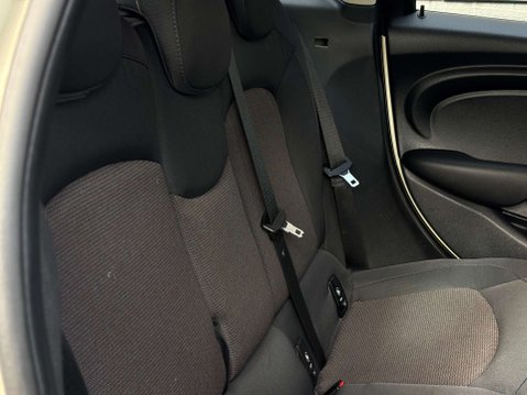 Mini Hatch 1.5 Cooper Classic 5dr 41