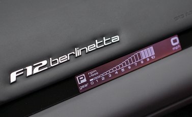 Ferrari F12 Berlinetta 18