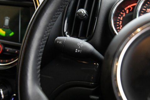 Mini Countryman COOPER CLASSIC 17