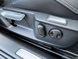 Volkswagen Passat 1.5 Passat R-Line TSi Evo 5dr 69