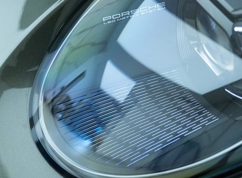 Porsche 911 Turbo S Cabriolet (992) 33